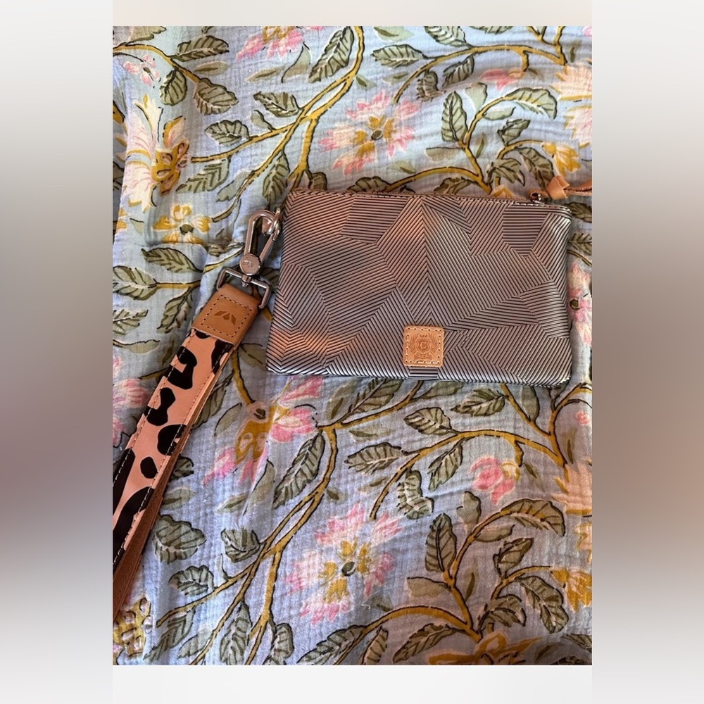 Consuela Vibrant pink Interior Wristlet